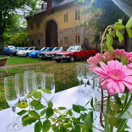 Jagdschloss Niederwald 호텔