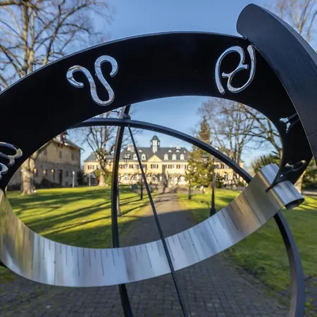 Jagdschloss Niederwald 호텔