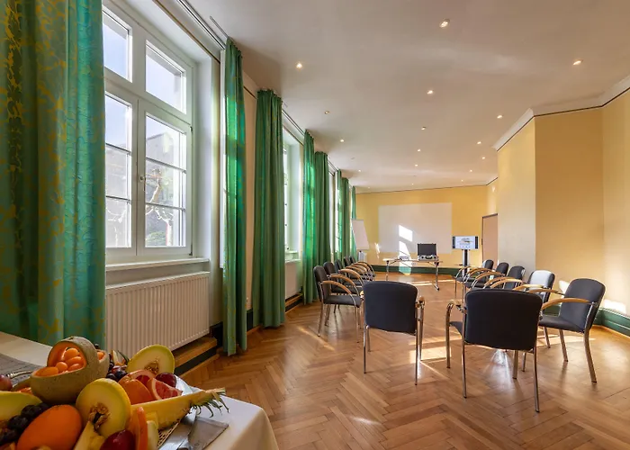 Jagdschloss Niederwald 4*